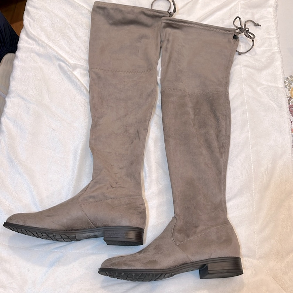 Unisa Adivan Over The Knee Boots Taupe Faux Suede Size 71/2 M - Picture 2 of 11